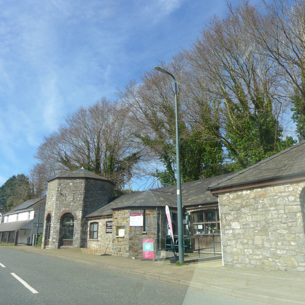 Llyfrgell Penfro