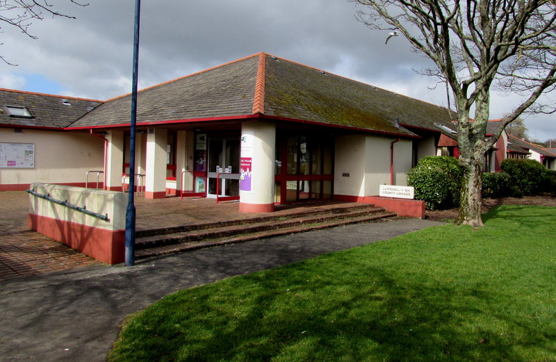 Llyfrgell Doc Penfro